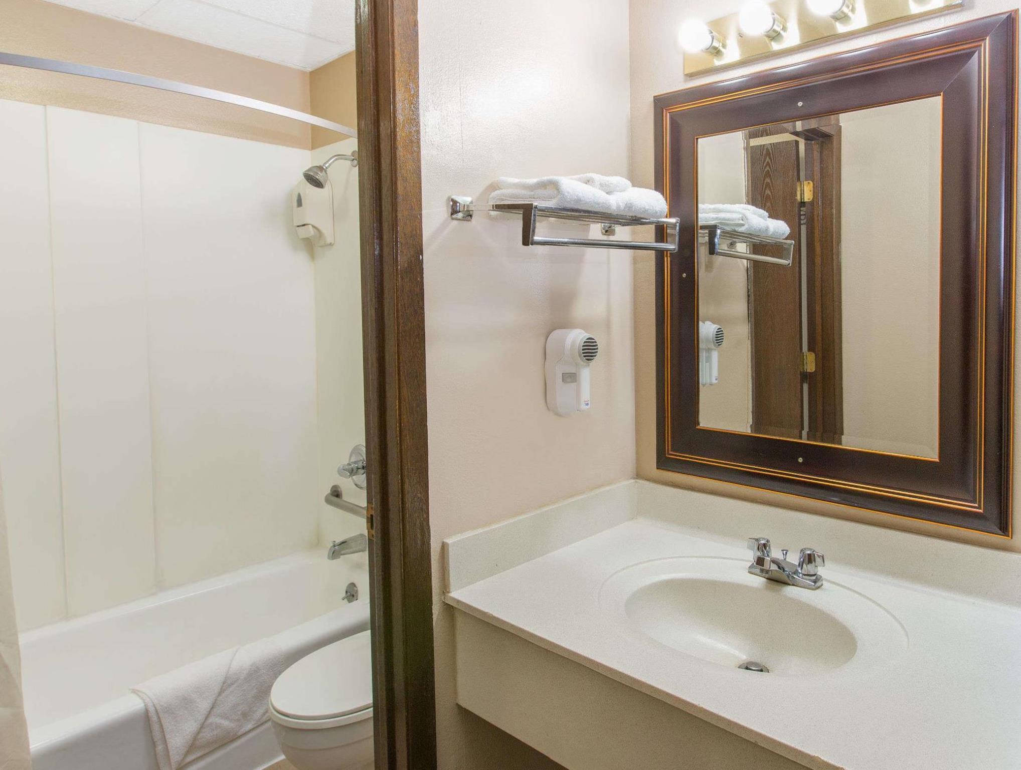 Travelodge Denison Екстериор снимка
